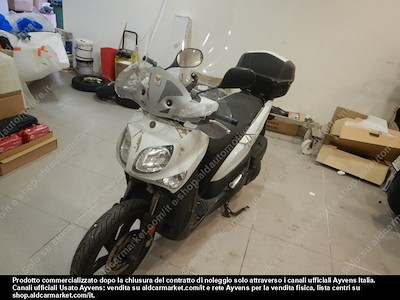 Buy YAMAHA YAMAHA XENTER 125 Motociclo 2-door on Ayvens Carmarket