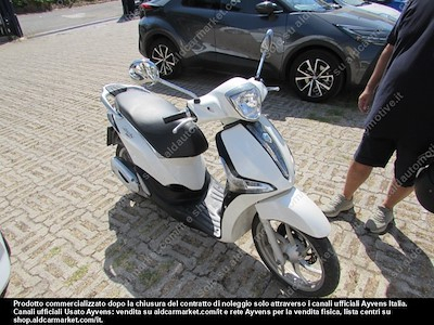 Achetez PIAGGIO PIAGGIO LIBERTY 150 ABS EURO 4 Motociclo  sur Ayvens Carmarket