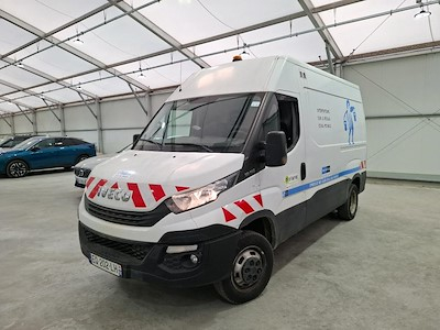 Cumpara IVECO DAILY prin Ayvens Carmarket