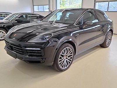 Kjøp PORSCHE CAYENNE COUPE 3.0 V6 E-HYBRID  hos Ayvens Carmarket