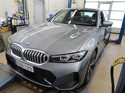 Ayvens Carmarket den BMW 330e satın al