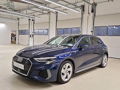 Kaufe AUDI A3 40TDI SPORTBACK S-LINE QUAT bei Ayvens Carmarket