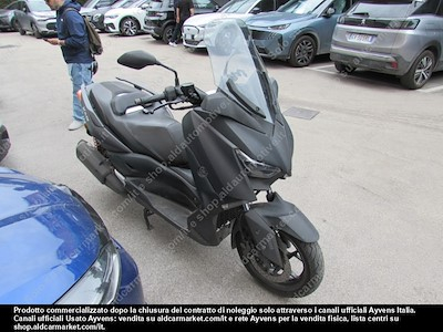 Osta [Merkki] [Malli] osoitteesta Ayvens Carmarket