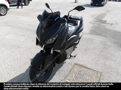 Acquista YAMAHA YAMAHA XMAX 125 Motociclo (Euro 4)  a Ayvens Carmarket