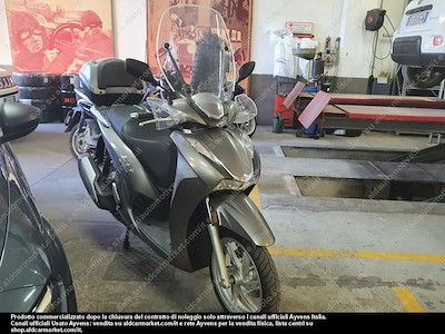 Buy HONDA HONDA SH 350 ABS BAULETTO KEYLESS E PARABREZZA Motociclo (Euro 5)  on Ayvens Carmarket