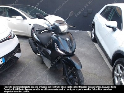Kúpiť PIAGGIO PIAGGIO BEVERLY 300 S ABS-ASR Motociclo 2-door (Euro 5) na Ayvens Carmarket
