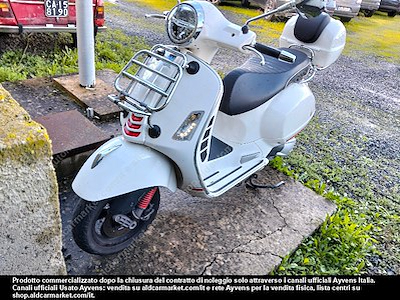 Kaufe PIAGGIO PIAGGIO VESPA GTS 300 HPE SUPER SPORT ABS Motociclo (Euro 5)  bei Ayvens Carmarket