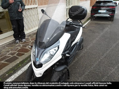 Kaufe PIAGGIO PIAGGIO MP3 300 ABS HPE bei Ayvens Carmarket