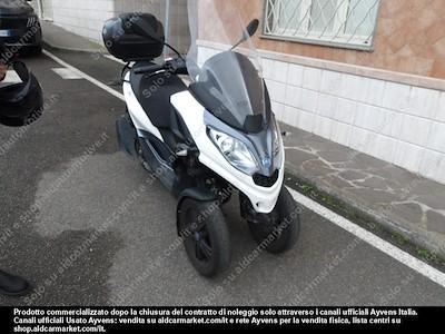 Achetez PIAGGIO PIAGGIO MP3 300 ABS HPE sur Ayvens Carmarket