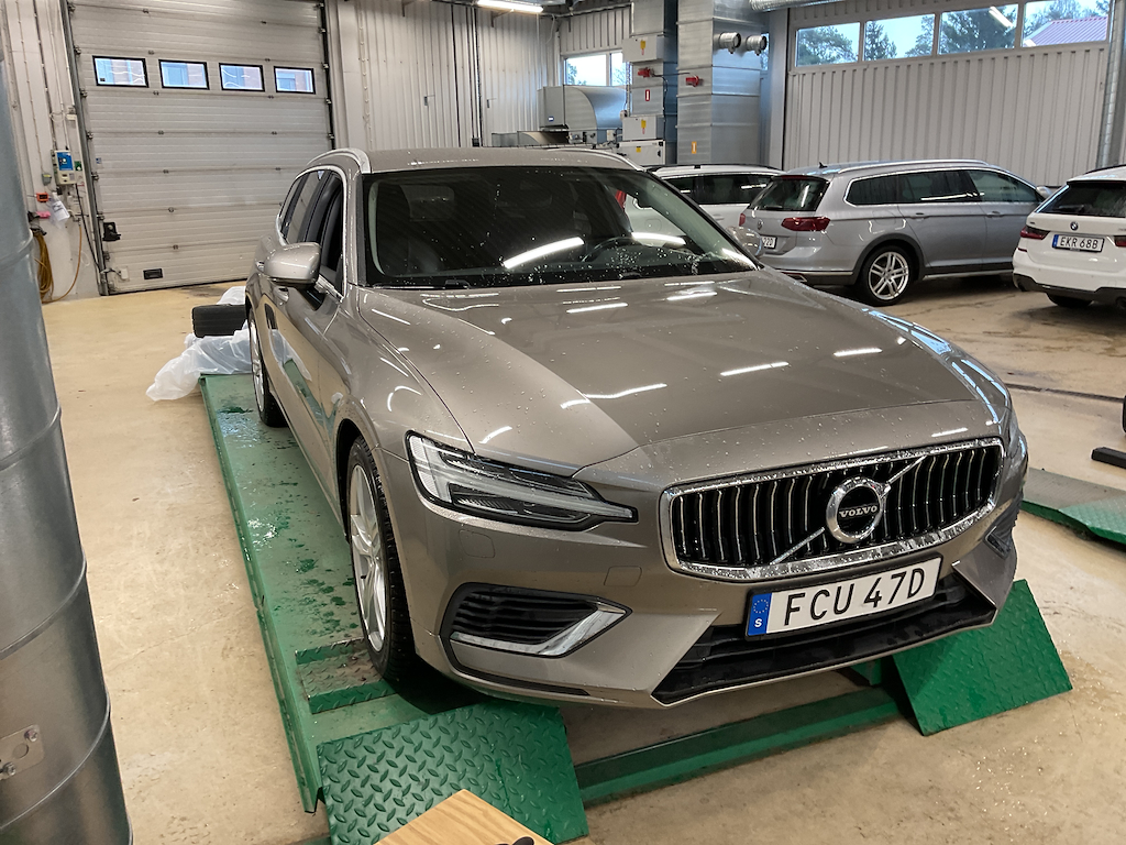 Volvo V60 TEST LINK BELLOW Recharge T6 AWD 340hk Inscription