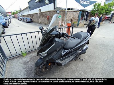 Buy HONDA HONDA FORZA 125 ABS Scooter (Euro 5)  on Ayvens Carmarket