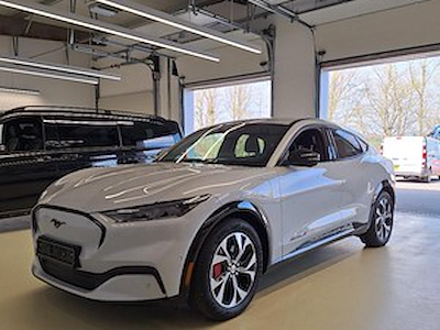 Kaufe FORD MUSTANG MACH-E BEV 99KWH EXT.  bei Ayvens Carmarket