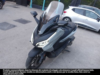 Achetez HONDA HONDA FORZA 125 ABS Scooter (Euro 5)  sur Ayvens Carmarket