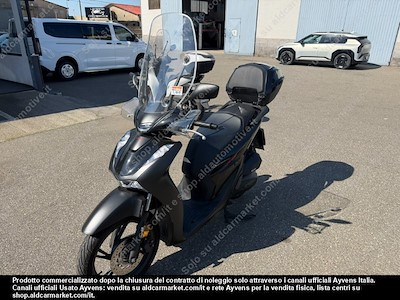 Achetez HONDA HONDA SH 125 ABS SPORT Scooter 2-door (Euro 5)  sur Ayvens Carmarket