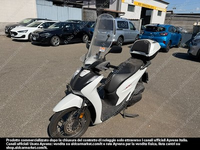 Achetez HONDA HONDA SH 125 ABS SPORT Scooter 2-door (Euro 5)  sur Ayvens Carmarket