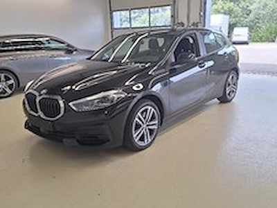 Kaufe BMW 120 i HATCH bei Ayvens Carmarket