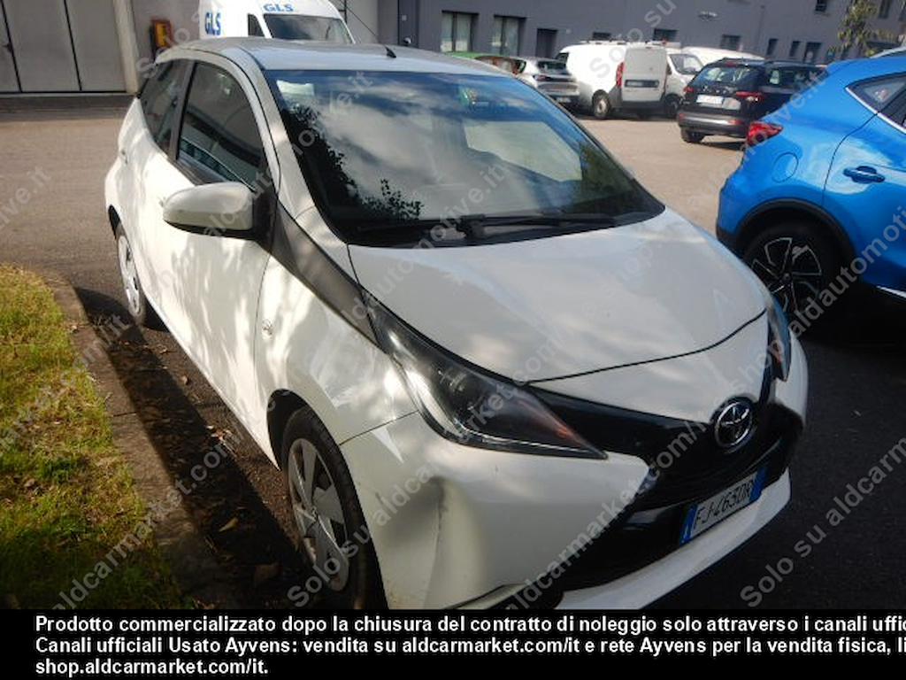 Toyota Aygo 1.0 VVT-i x-play MMT Micro car 5-door -