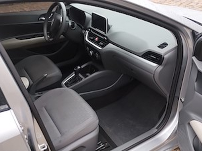 Comprar HYUNDAI HYUNDAI HB20 en Ayvens Carmarket