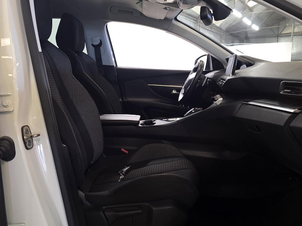PEUGEOT 3008 3008 1.2 PureTech 130ch Active Business S&S EAT8 
