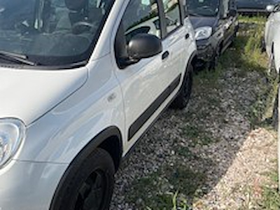 Buy FIAT FIAT PANDA CONSIP12 0.9 TWINAIR TURBO 85CV E6 S&S 6M 4X4 FP on Ayvens Carmarket