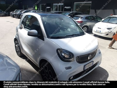 Koop SMART SMART FORTWO COUPÈ 70 1.0 52kW passion twinamic Coupé 3-door op Ayvens Carmarket