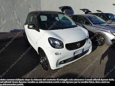 Kupi SMART SMART FORTWO COUPÈ 70 1.0 52kW passion twinamic Coupé 3-door na Ayvens Carmarket