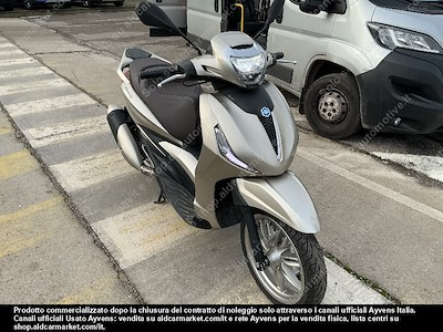 Achetez PIAGGIO PIAGGIO BEVERLY 300 ABS-ASR Motociclo (Euro 5)  sur Ayvens Carmarket