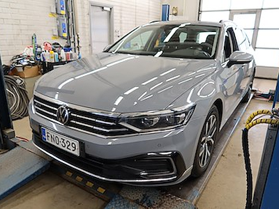 Compra VOLKSWAGEN PASSAT en Ayvens Carmarket