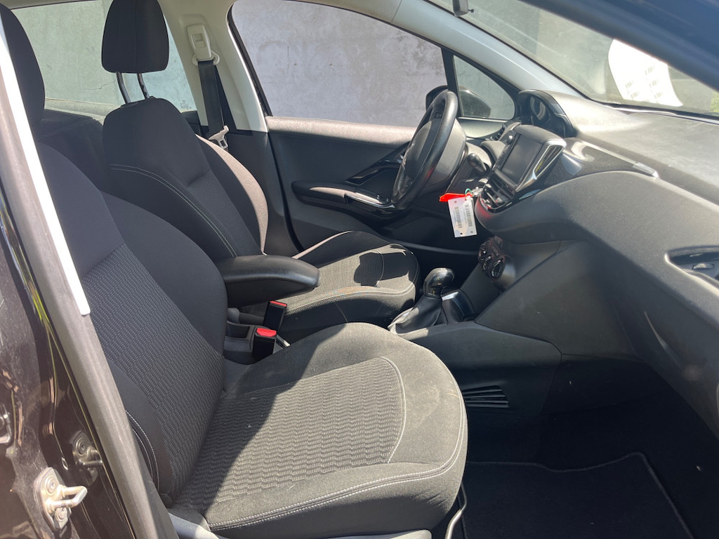 PEUGEOT 208 BUSINESS R 208 Business R 1.5 BlueHDi 100ch S&S Active 5p 