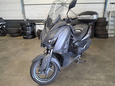 Compra YAMAHA XMAX en Ayvens Carmarket