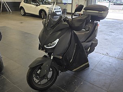 Acquista YAMAHA XMAX a Ayvens Carmarket