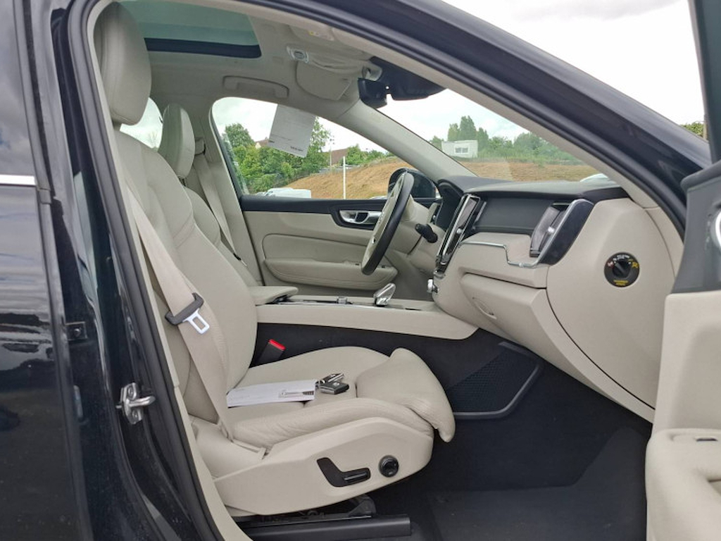 Volvo XC60 T8 AWD Recharge 303 + 87ch Inscription Geartronic