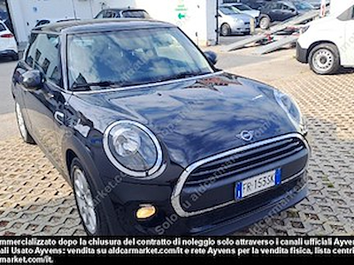 Kaufe MINI MINI MINI One Boost Hatchback 3-door bei Ayvens Carmarket