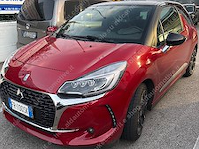 Buy DS AUTOMOBILES DS DS 3 BlueHDi 120 Man. SPORT CHIC Hatchback 3-door on Ayvens Carmarket