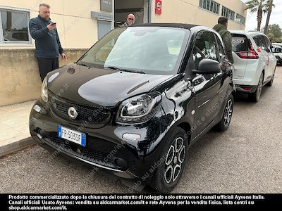 Купуй SMART SMART FORTWO COUPÈ electric drive 60kW youngster Coupé 3-door на Ayvens Carmarket
