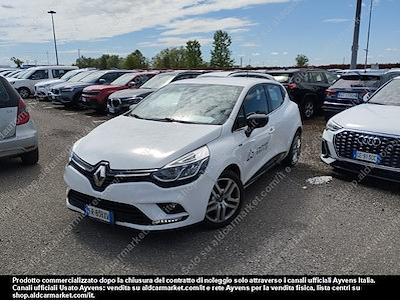Buy RENAULT RENAULT CLIO 1.5 dCi 75cv Duel Hatchback 5-door (Euro 6.2)  on Ayvens Carmarket