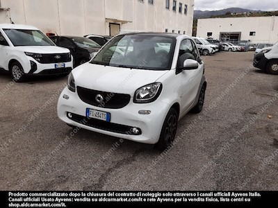 Buy SMART SMART FORTWO COUPÈ 70 1.0 52kW passion twinamic Coupé 3-door (Euro 6) on Ayvens Carmarket