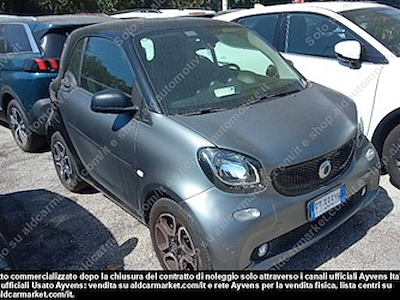 Köp SMART SMART FORTWO COUPÈ 90 0.9 66kW TURBO passion twinamic Coupé 3-door (Euro 6.2)  på Ayvens Carmarket