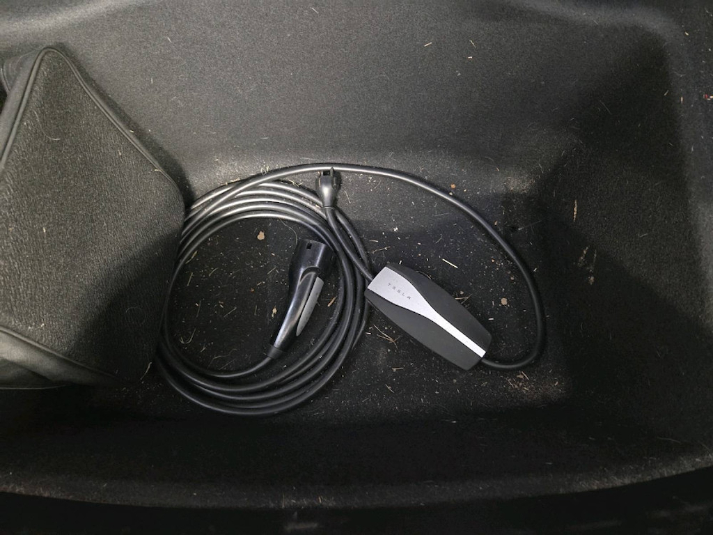 Tesla Model 3 Long-Range Dual Motor AWD