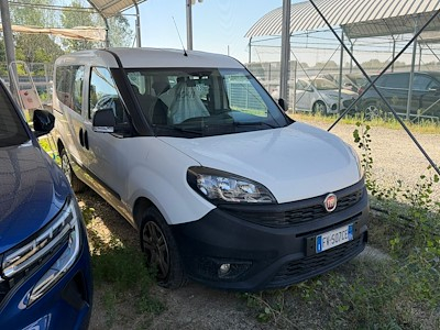 Kaufe FIAT FIAT DOBLÒ CARGO COMBI 1.3 Mijet 16v 95CV (cat. N1) Euro6 Combi 5-door (Euro 6) bei Ayvens Carmarket