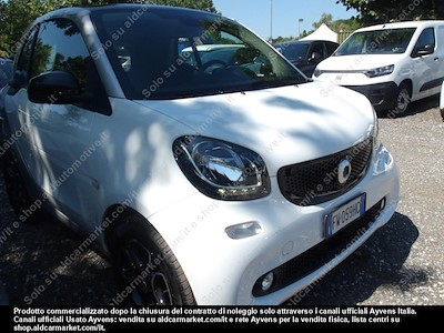 Köp SMART SMART FORTWO COUPÈ 70 1.0 52kW passion twinamic Coupé 3-door (Euro 6.2) på Ayvens Carmarket