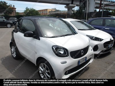 Buy SMART SMART FORTWO COUPÈ 70 1.0 52kW passion twinamic Coupé 3-door (Euro 6.2) on Ayvens Carmarket