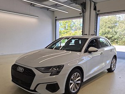 Kaufe AUDI A3 SPORTBACK 35 TFSI MHEV S TR bei Ayvens Carmarket