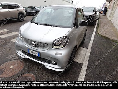 Kupi SMART SMART FORTWO COUPÈ 70 1.0 52kW superpassion twinamic Coupé 3-door (Euro 6.2)  na Ayvens Carmarket