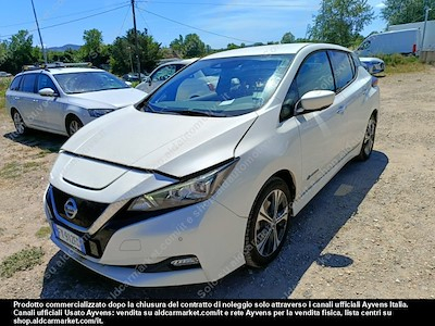 Comprar NISSAN NISSAN LEAF Business 40KWh Hatchback 5-door en Ayvens Carmarket