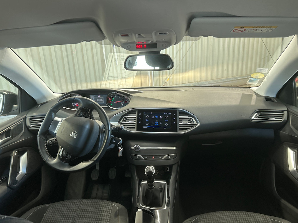 Peugeot 308 SW  SW 1.5 BlueHDi 130ch S&S Active Business