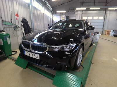 Koop BMW 320d xDrive Touring op Ayvens Carmarket