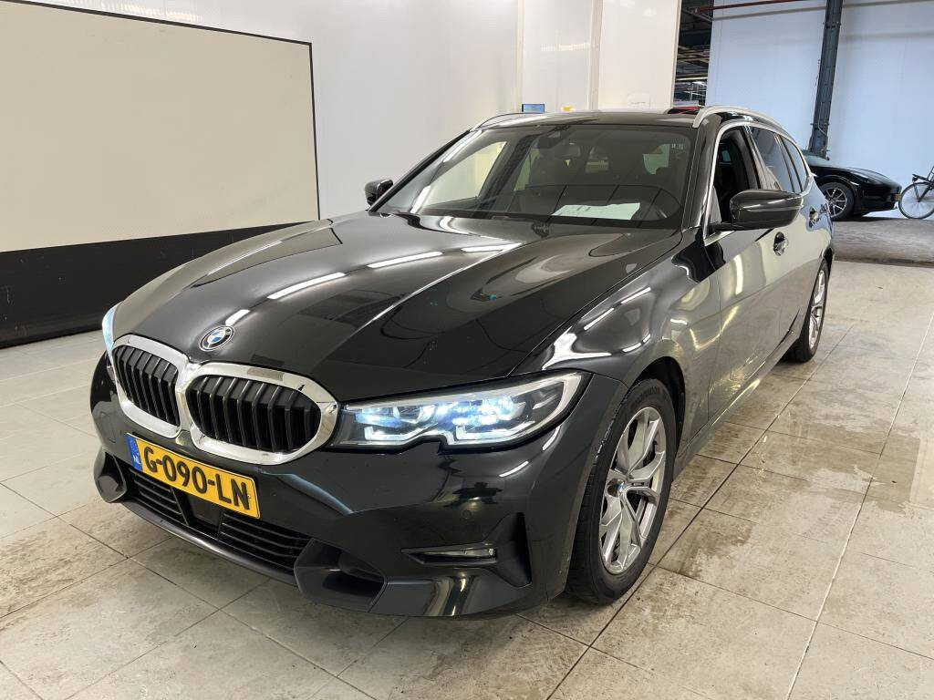 BMW 3 Serie Touring 330i 258pk Aut Introduction