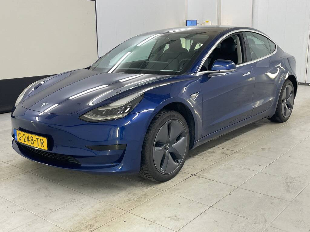 Tesla Model 3 Standard Range Plus RWD