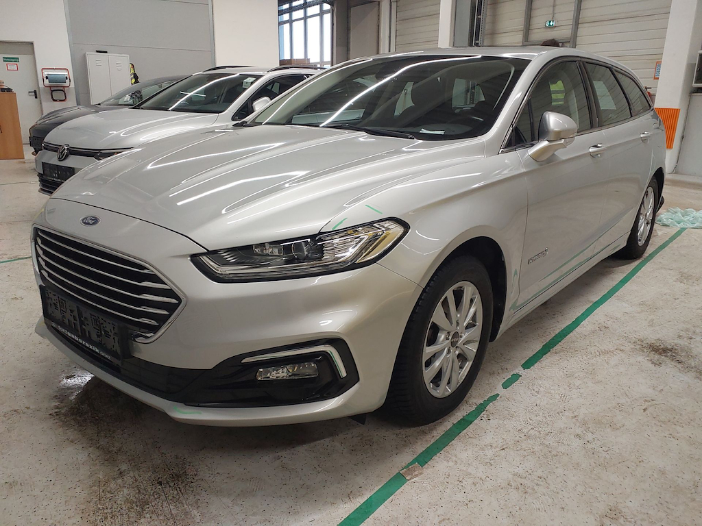 Ford Mondeo TITANIUM 2,0 HYBRIDTRAVELLER